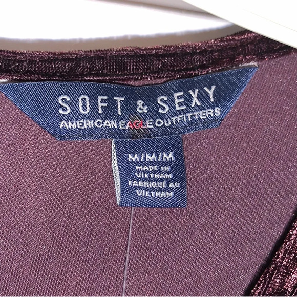 NWT American Eagle Romper Women’s Medium Purple Plum Velvet Whimsigoth One Piece - Picture 4 of 7